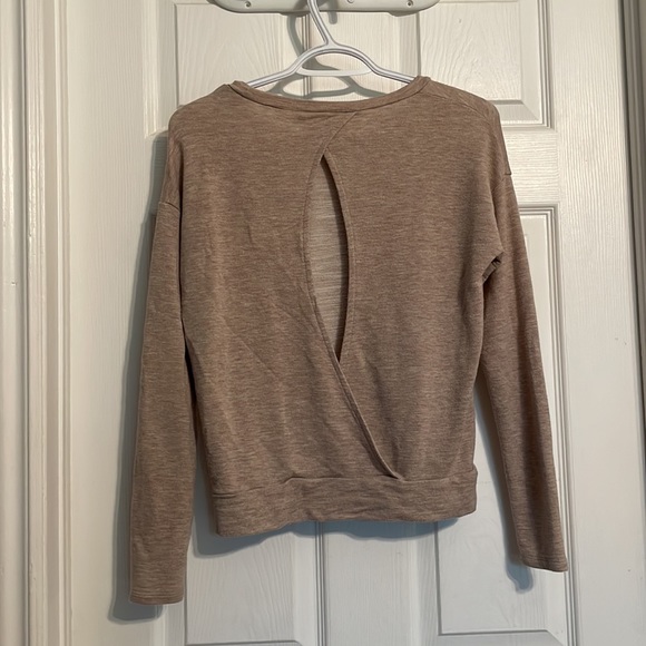 American Eagle open back sweater - Picture 5 of 6